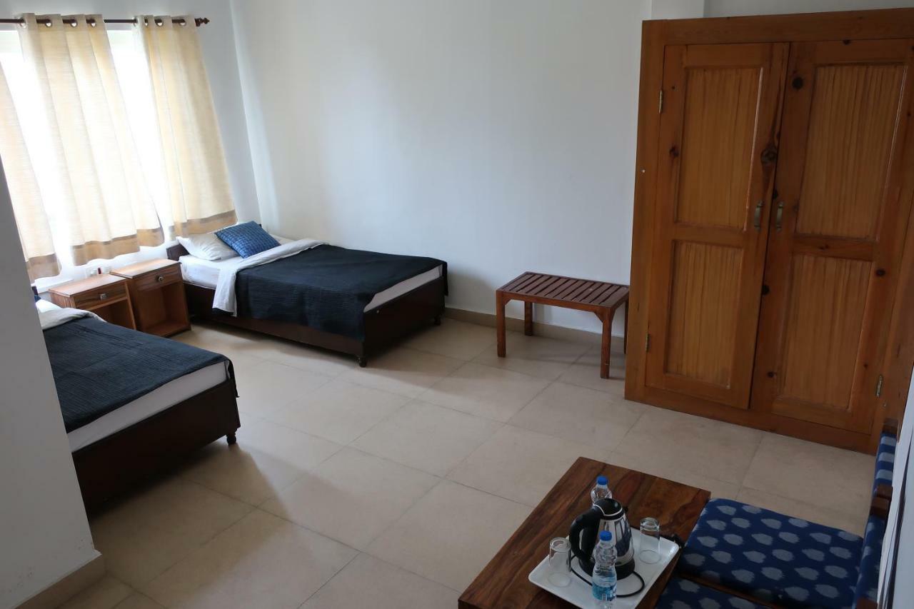 Zhim Zhim Guest House Bīr エクステリア 写真