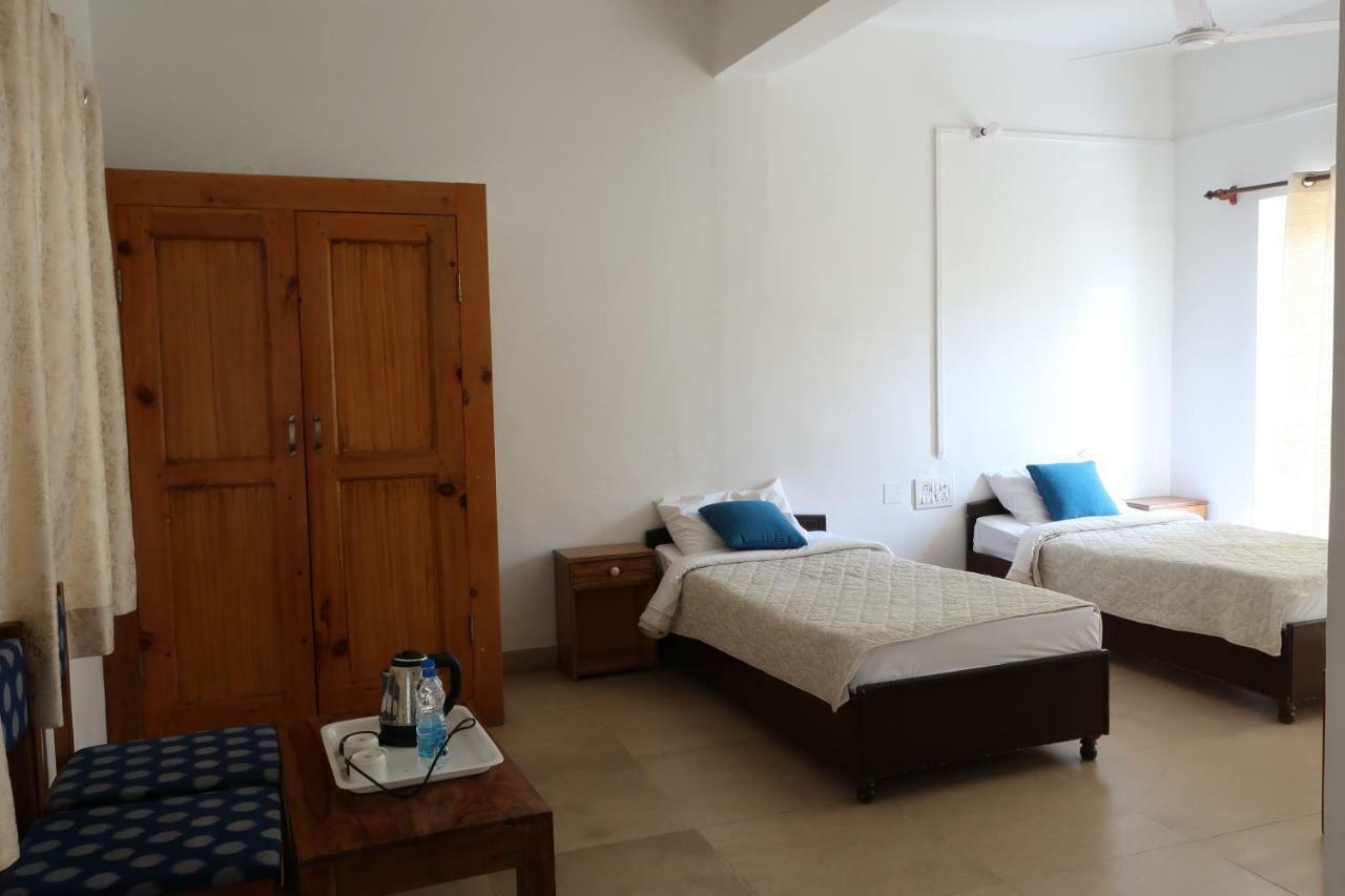 Zhim Zhim Guest House Bīr エクステリア 写真