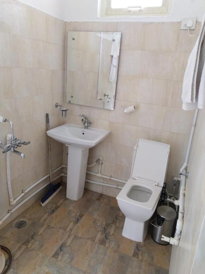 Zhim Zhim Guest House Bīr エクステリア 写真